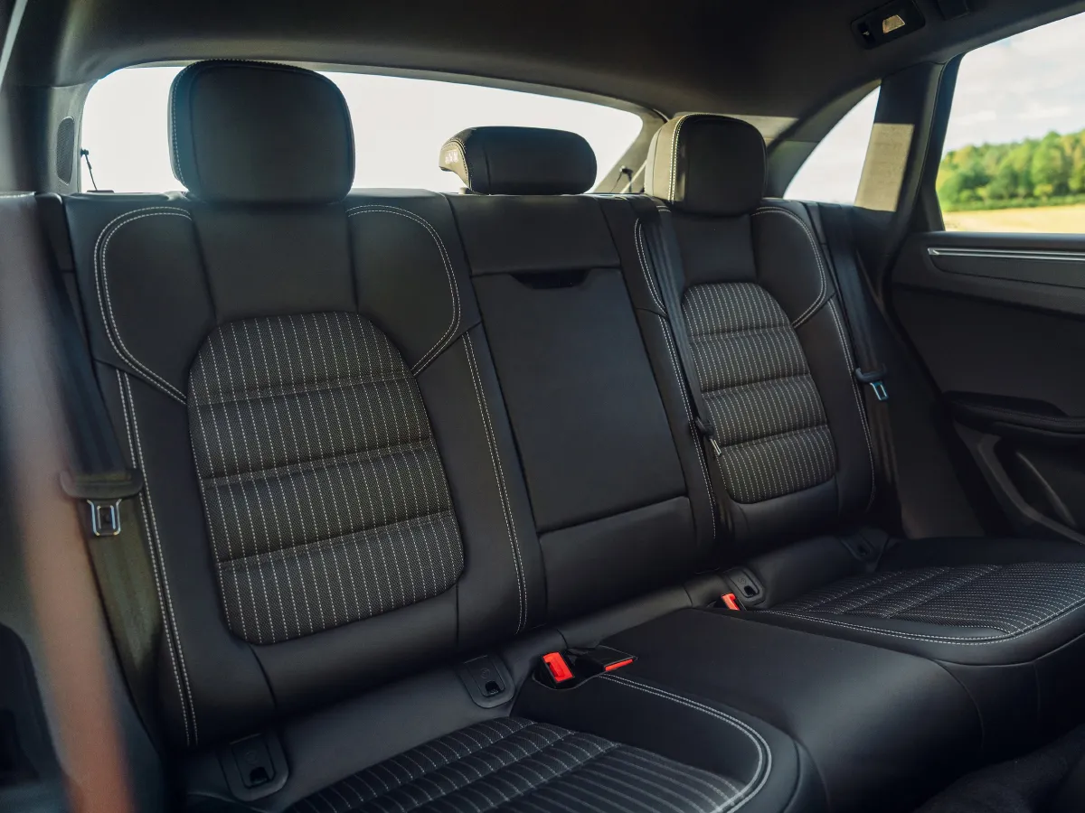 Porsche Macan,autocango,china used car exporter,china ev exporter,chinese used car exporter,chinese used ev exporter