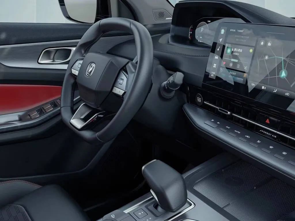 2022 ChangAn CS55 Plus 1.5T 188HP L4 7DCT,autocango,china used car exporter,china ev exporter,chinese used car exporter,chinese used ev exporter