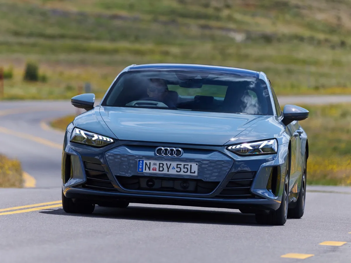 Audi e-tron GT,autocango,china used car exporter,china ev exporter,chinese used car exporter,chinese used ev exporter