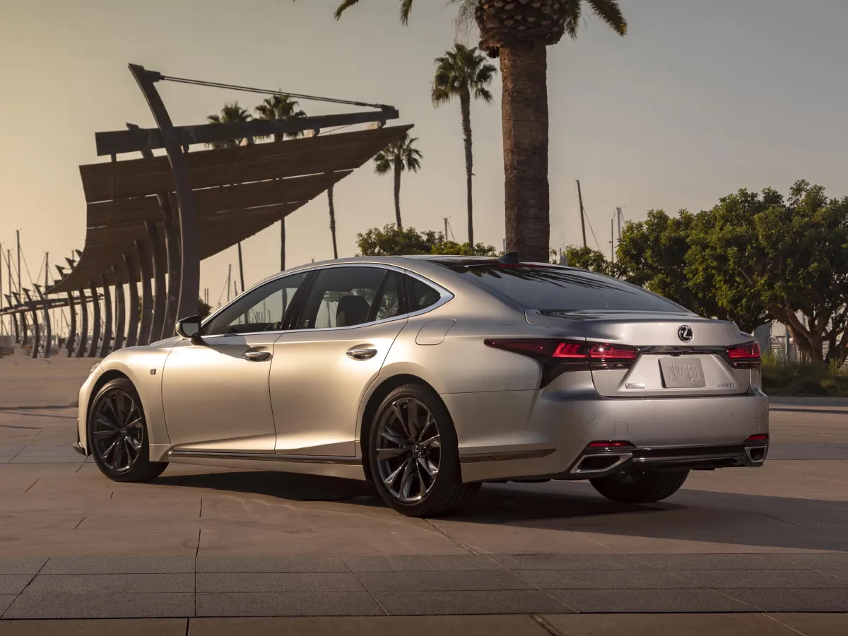 2020 Lexus LS 3.5L 299HP V6 E-CVT Hybrid,autocango,china used car exporter,china ev exporter,chinese used car exporter,chinese used ev exporter