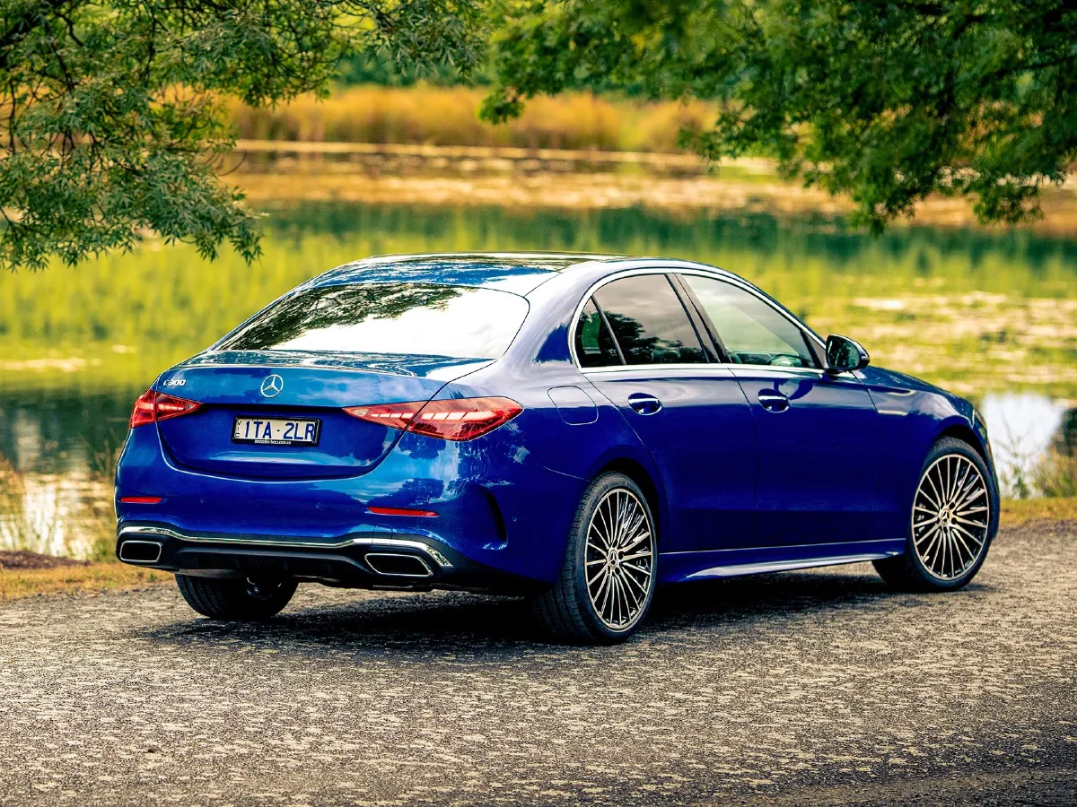 Mercedes-Benz C Class,autocango,china used car exporter,china ev exporter,chinese used car exporter,chinese used ev exporter