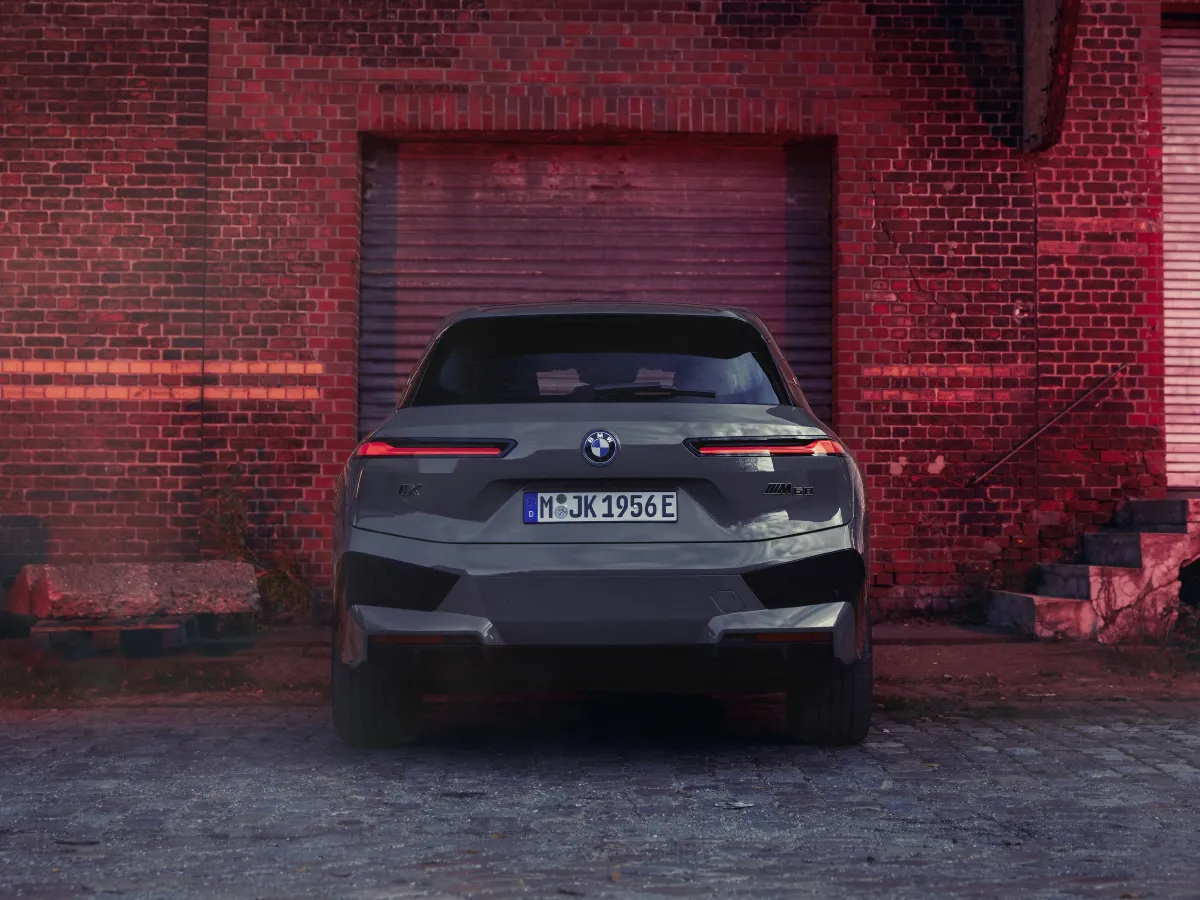 BMW iX,autocango,china used car exporter,china ev exporter,chinese used car exporter,chinese used ev exporter