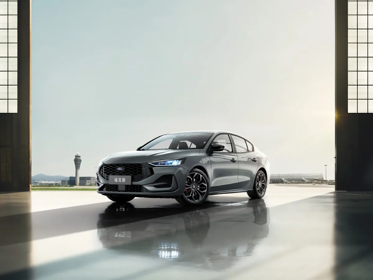 Ford Focus,autocango,china used car exporter,china ev exporter,chinese used car exporter,chinese used ev exporter