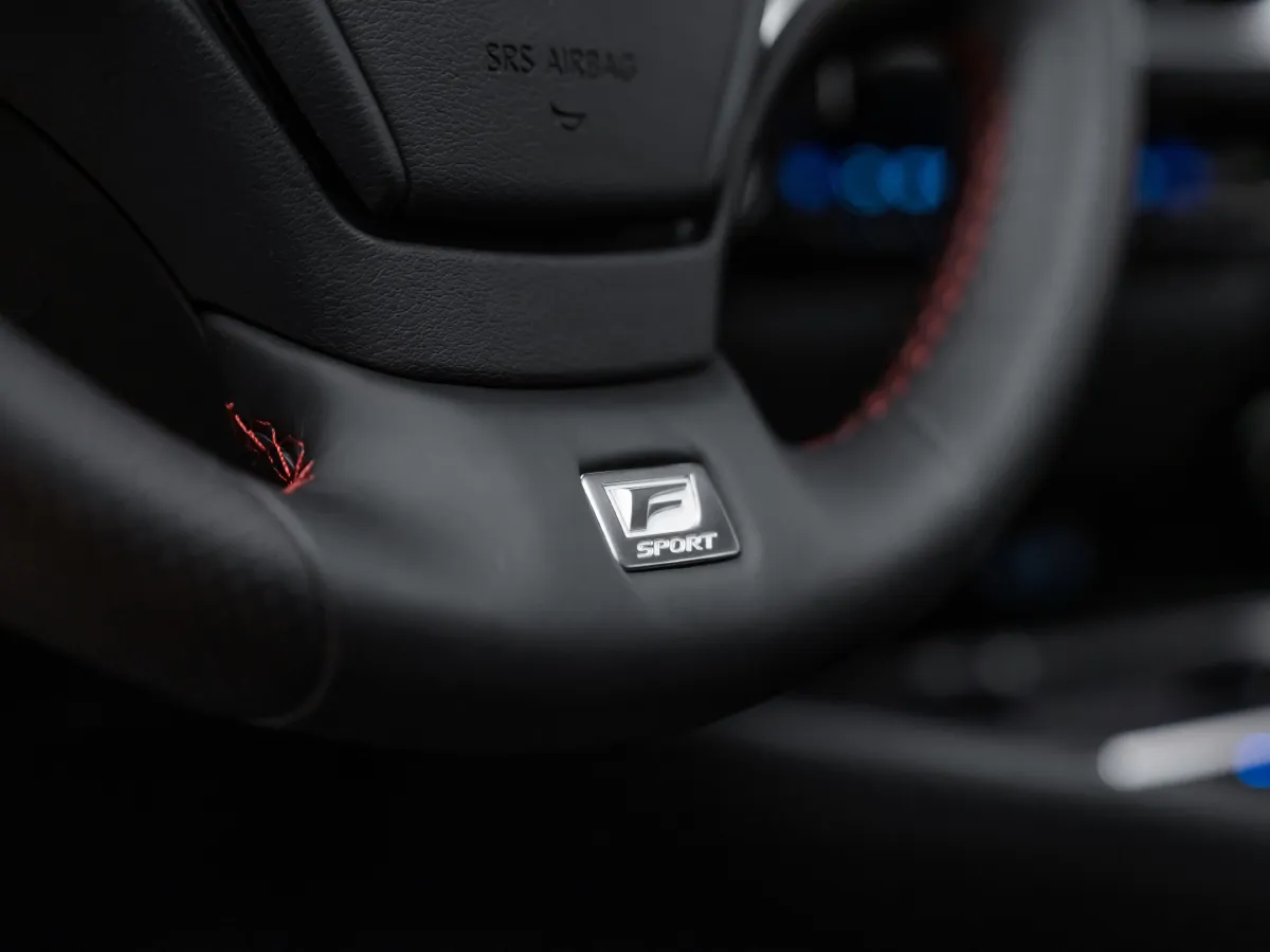 Lexus UX,autocango,china used car exporter,china ev exporter,chinese used car exporter,chinese used ev exporter