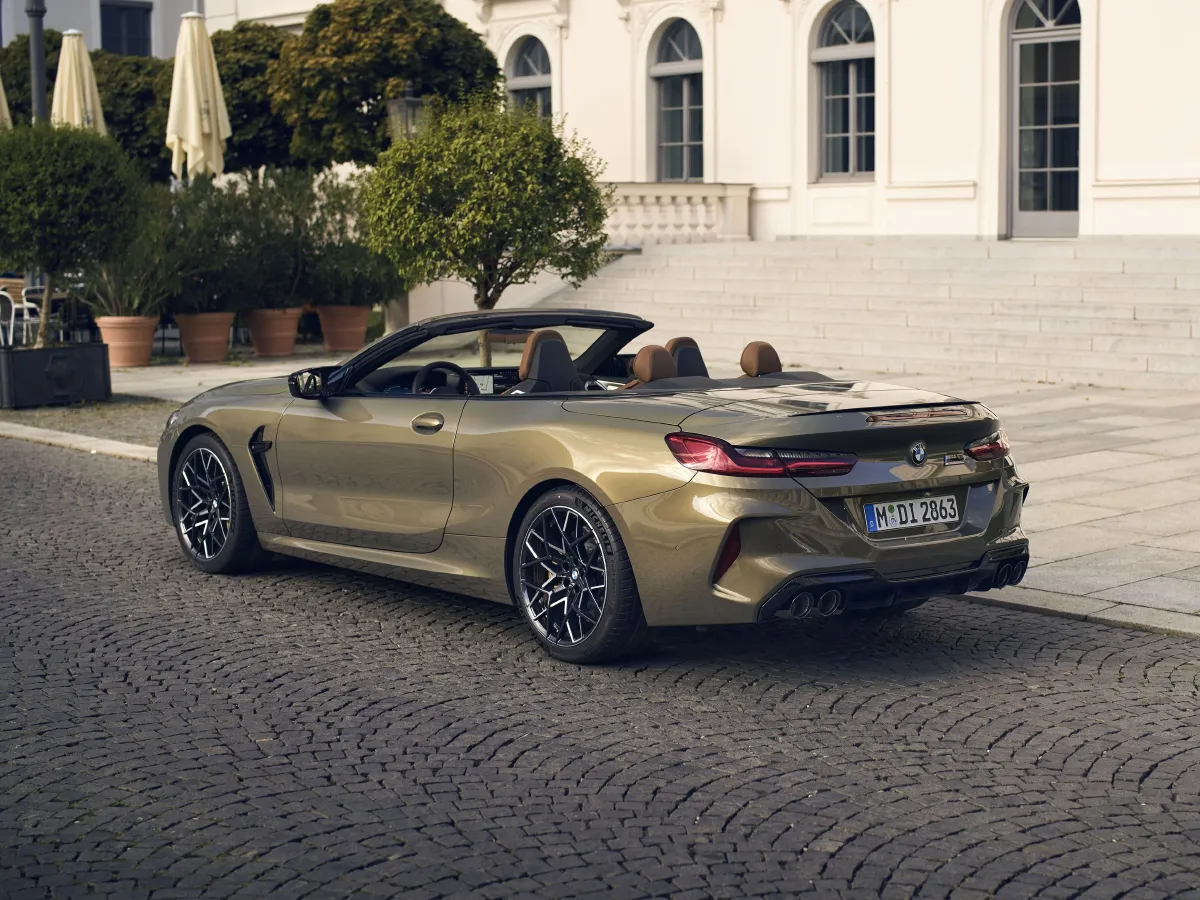 BMW M8,autocango,china used car exporter,china ev exporter,chinese used car exporter,chinese used ev exporter