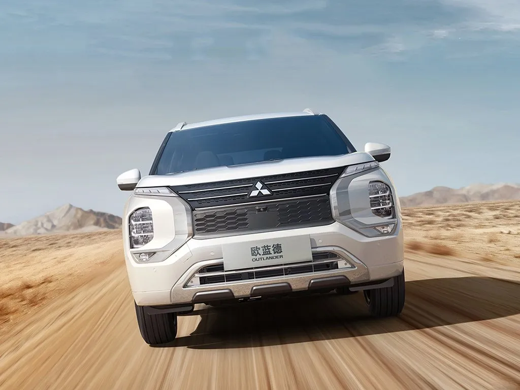 Mitsubishi Outlander,autocango,china used car exporter,china ev exporter,chinese used car exporter,chinese used ev exporter