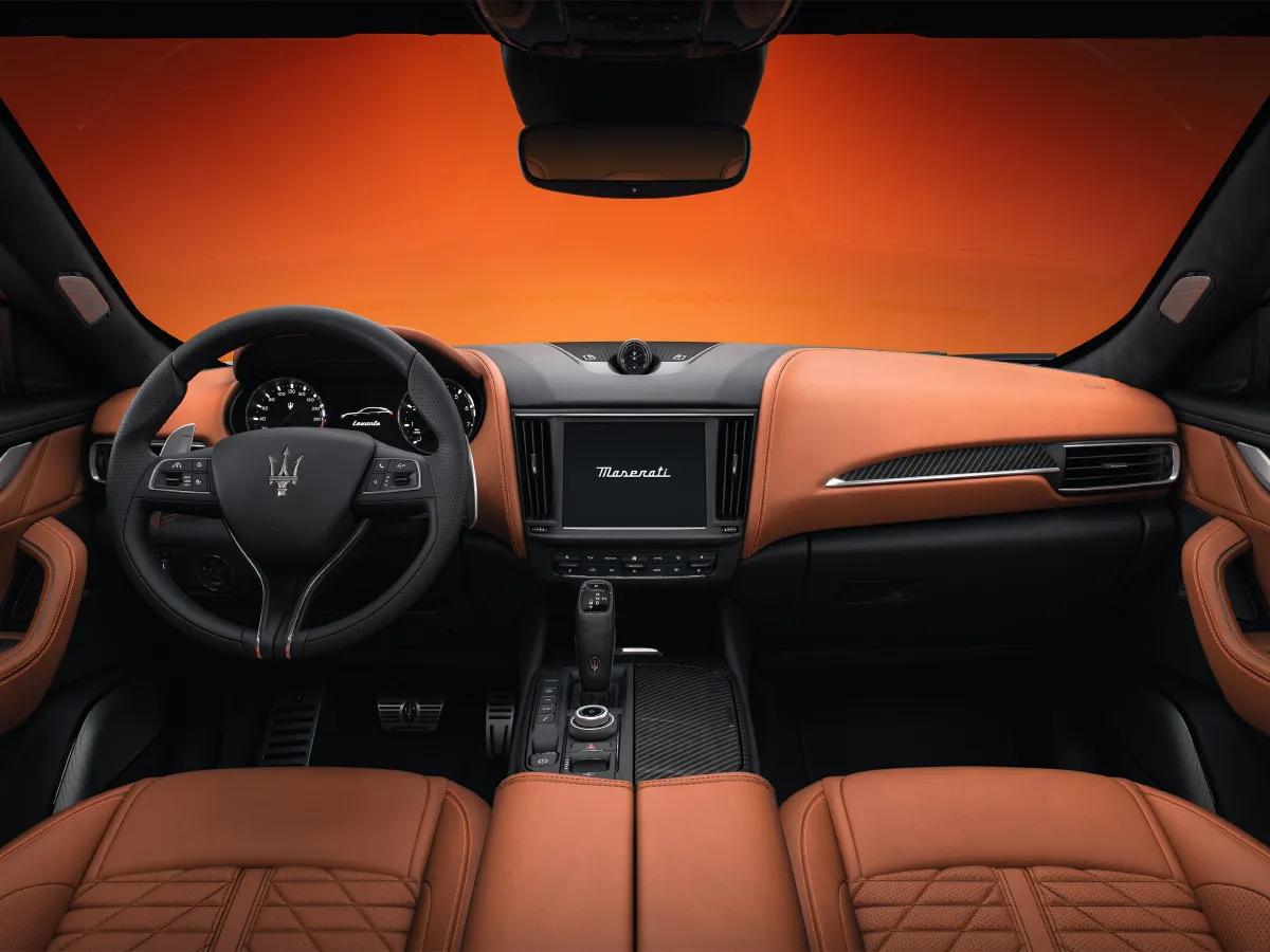 Maserati Levante,autocango,china used car exporter,china ev exporter,chinese used car exporter,chinese used ev exporter