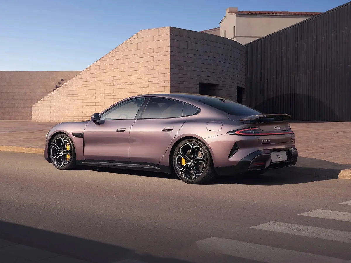 MI SU7,autocango,china used car exporter,china ev exporter,chinese used car exporter,chinese used ev exporter