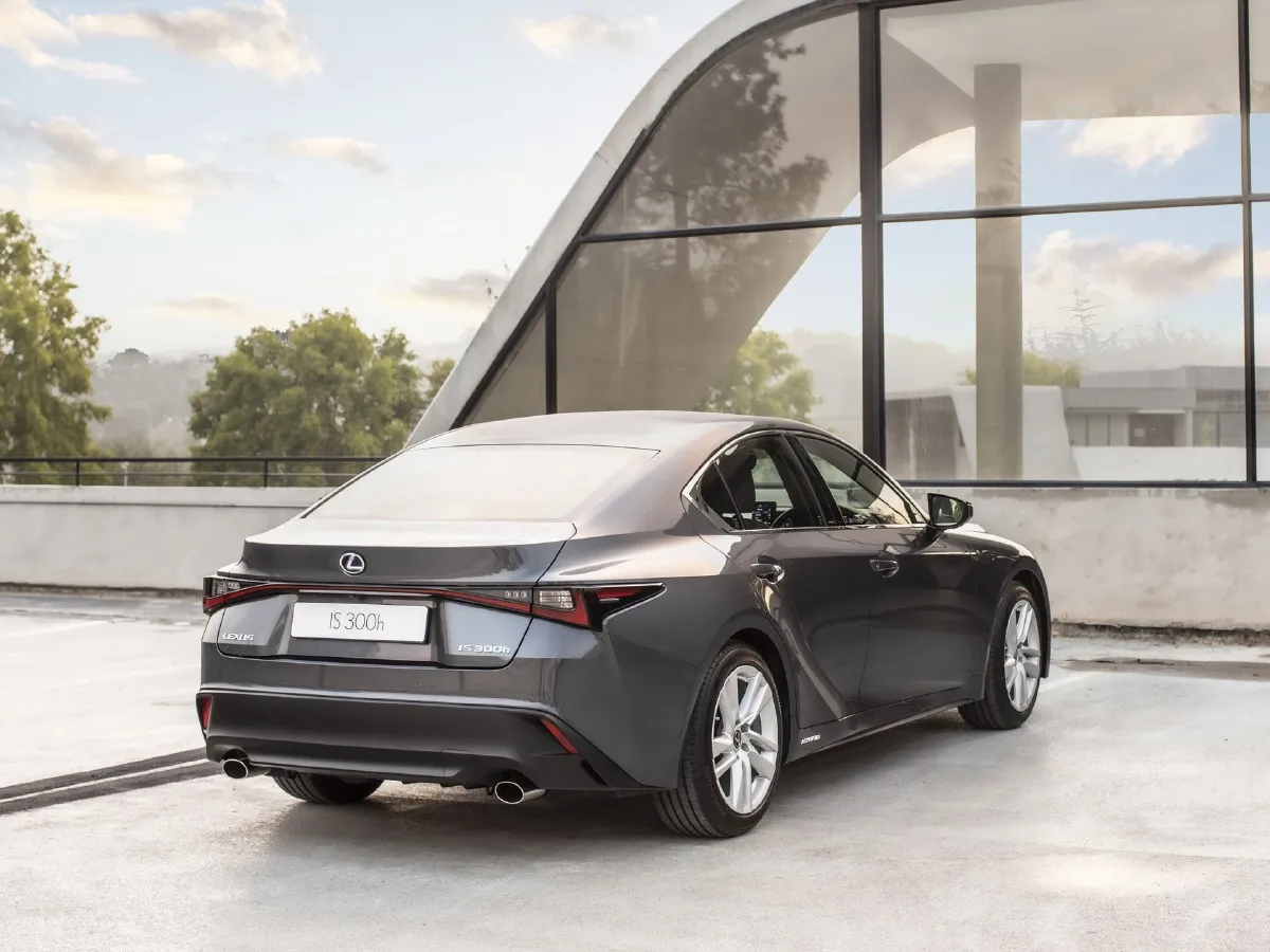 Lexus IS,autocango,china used car exporter,china ev exporter,chinese used car exporter,chinese used ev exporter