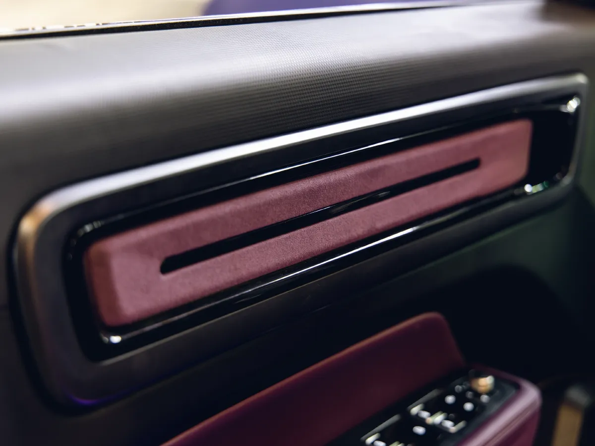 Geely ICON,autocango,china used car exporter,china ev exporter,chinese used car exporter,chinese used ev exporter