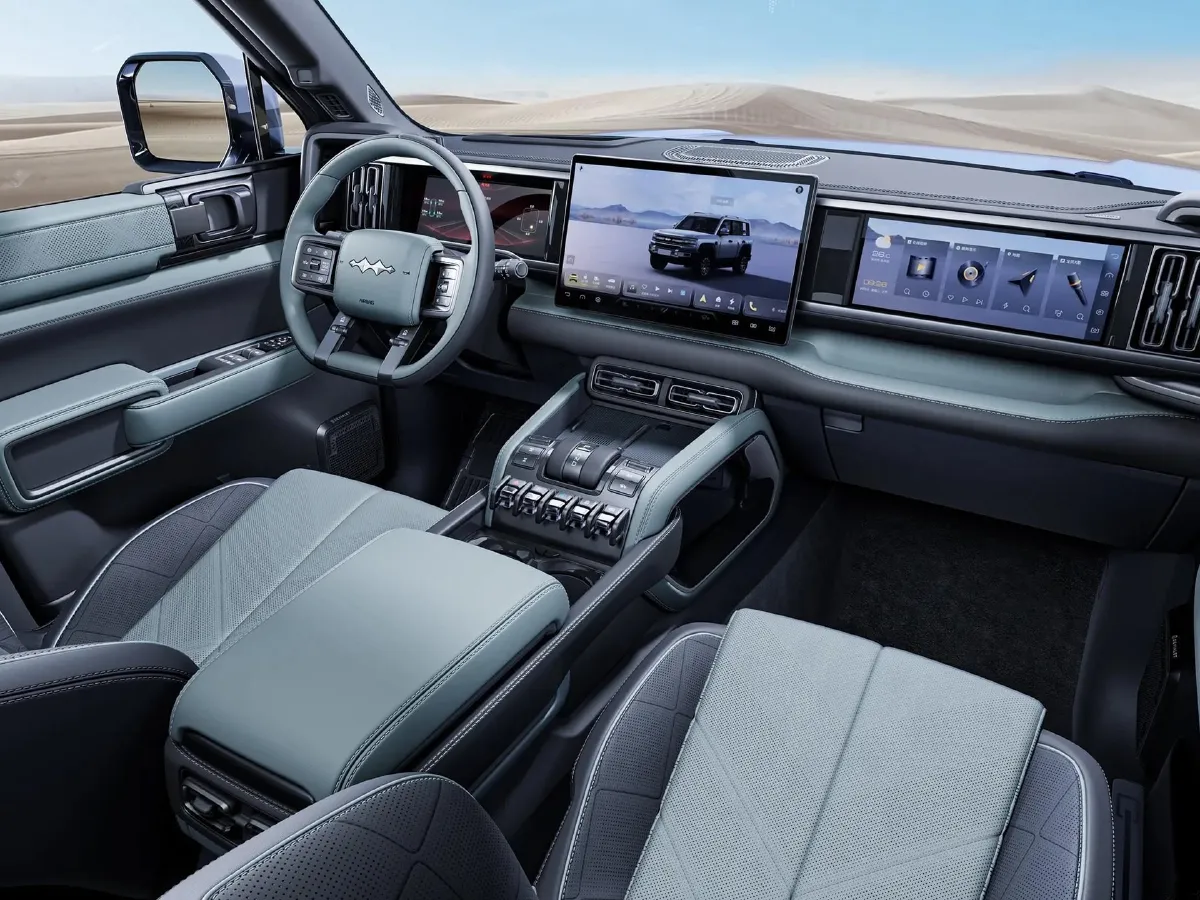 FangChengBao Bao 5,autocango,china used car exporter,china ev exporter,chinese used car exporter,chinese used ev exporter