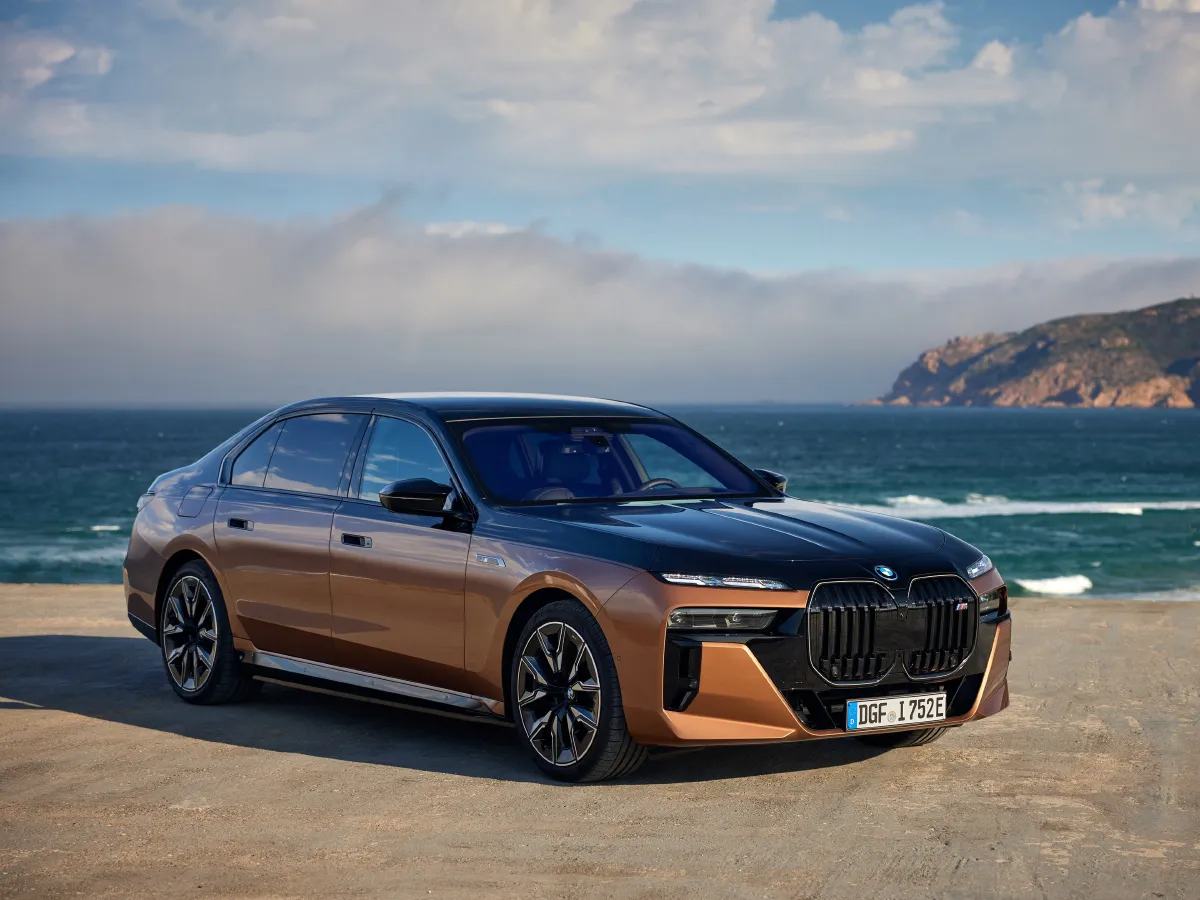 BMW i7,autocango,china used car exporter,china ev exporter,chinese used car exporter,chinese used ev exporter