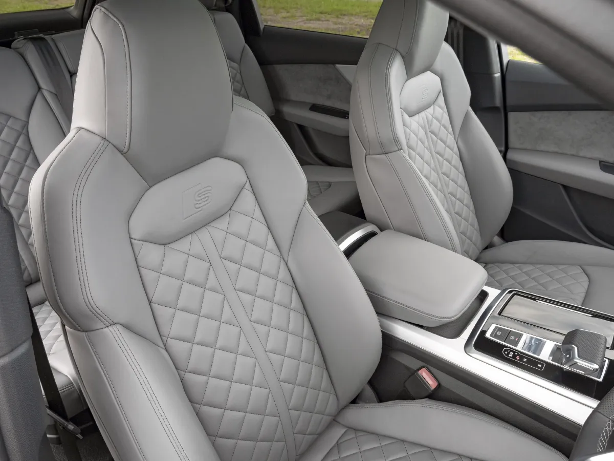 Audi SQ7,autocango,china used car exporter,china ev exporter,chinese used car exporter,chinese used ev exporter