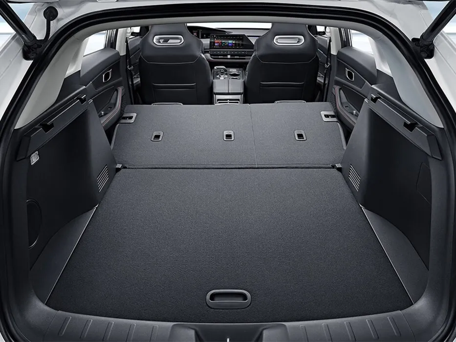 ChangAn UNI-K,autocango,china used car exporter,china ev exporter,chinese used car exporter,chinese used ev exporter