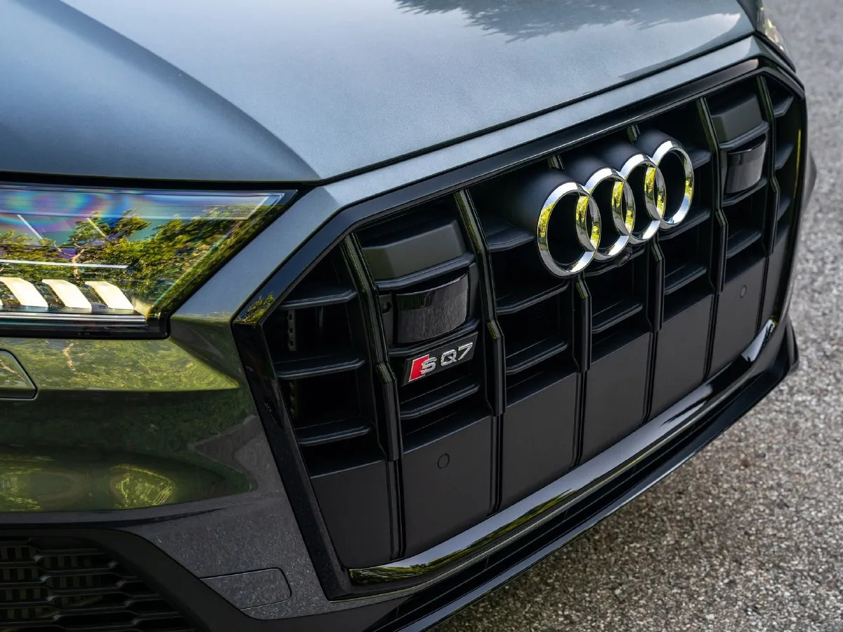 Audi SQ7,autocango,china used car exporter,china ev exporter,chinese used car exporter,chinese used ev exporter