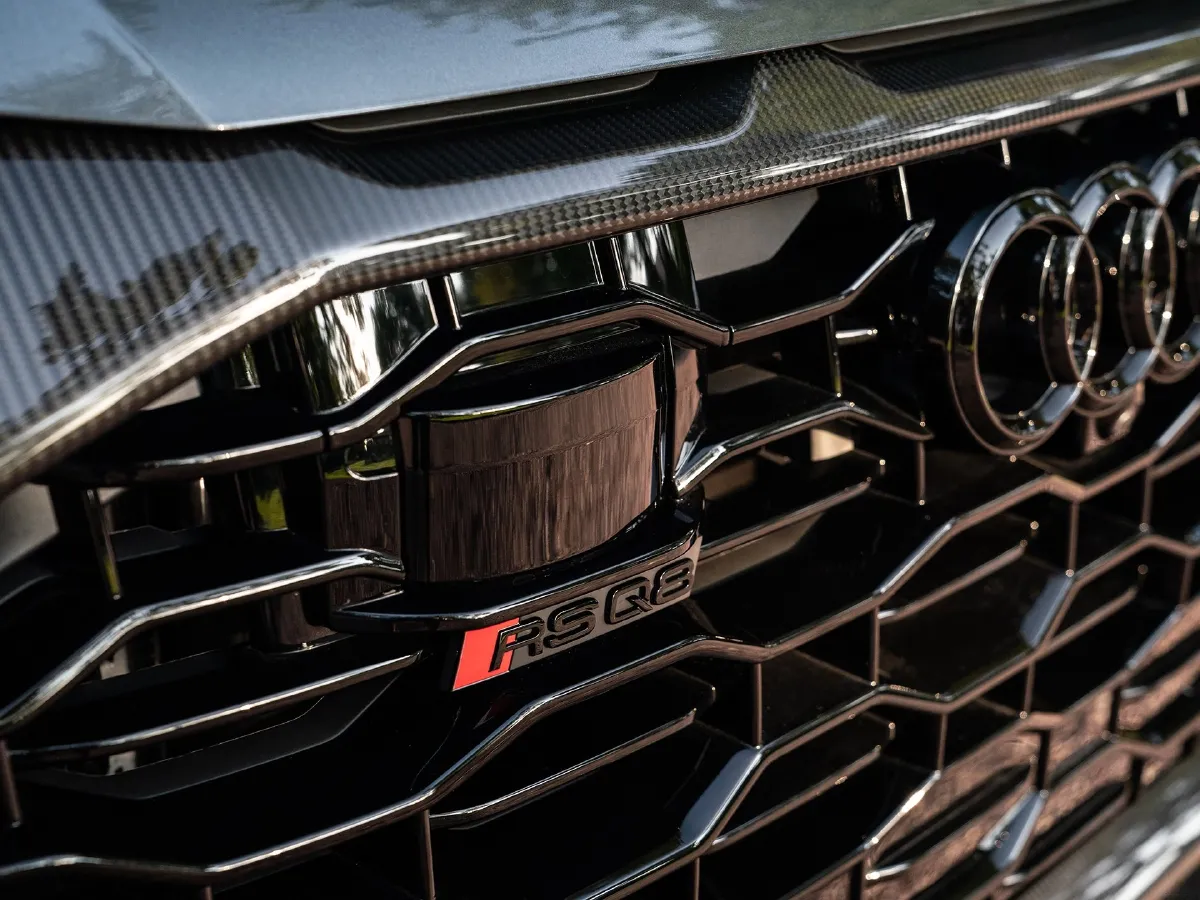 Audi RS Q8,autocango,china used car exporter,china ev exporter,chinese used car exporter,chinese used ev exporter