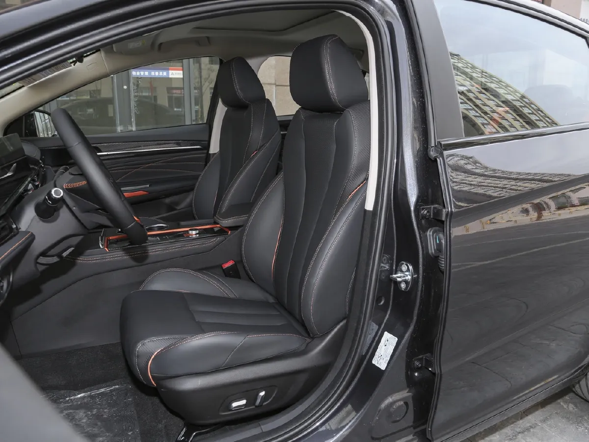 Chery Arrizo 5 GT,autocango,china used car exporter,china ev exporter,chinese used car exporter,chinese used ev exporter