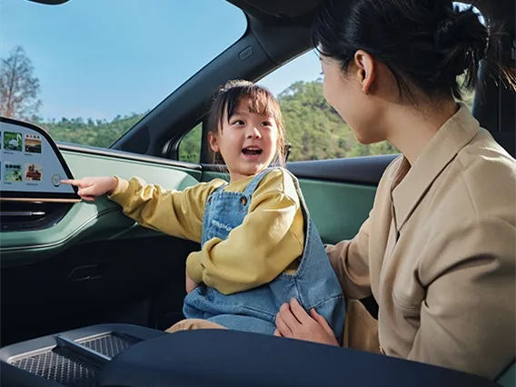 HongQi EH7,autocango,china used car exporter,china ev exporter,chinese used car exporter,chinese used ev exporter