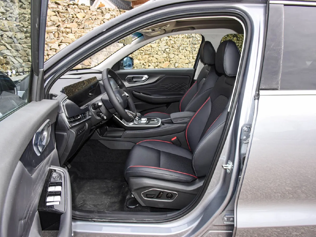 BeiJing Auto X7,autocango,china used car exporter,china ev exporter,chinese used car exporter,chinese used ev exporter