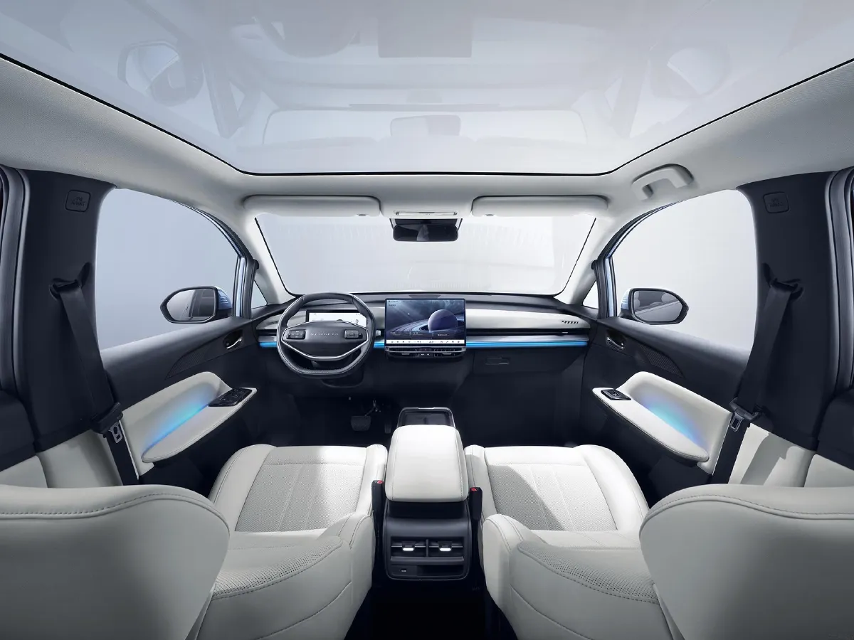 Venucia VX6,autocango,china used car exporter,china ev exporter,chinese used car exporter,chinese used ev exporter