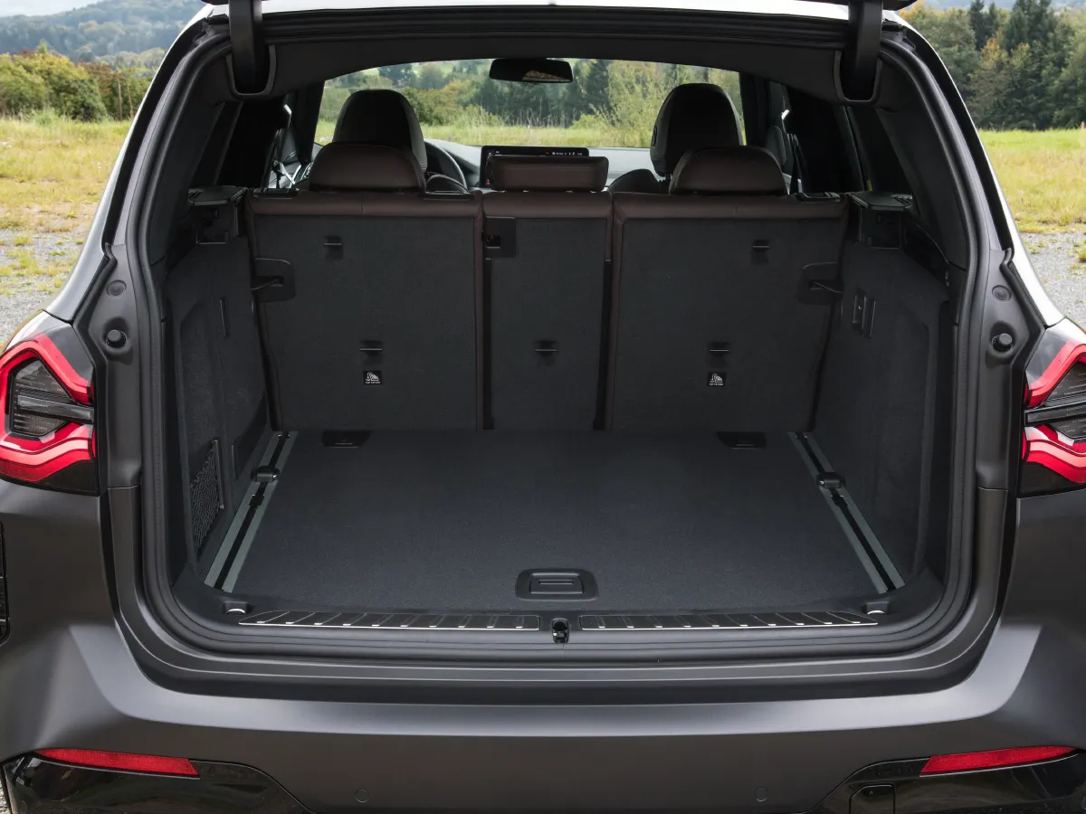 BMW X3,autocango,china used car exporter,china ev exporter,chinese used car exporter,chinese used ev exporter