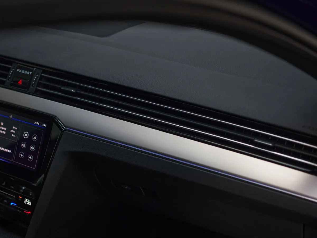 Volkswagen Alltrack,autocango,china used car exporter,china ev exporter,chinese used car exporter,chinese used ev exporter