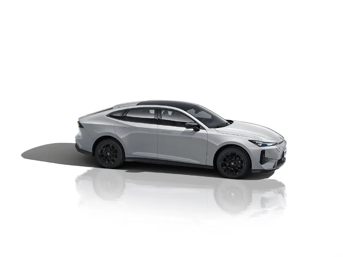 ChangAn UNI-V,autocango,china used car exporter,china ev exporter,chinese used car exporter,chinese used ev exporter