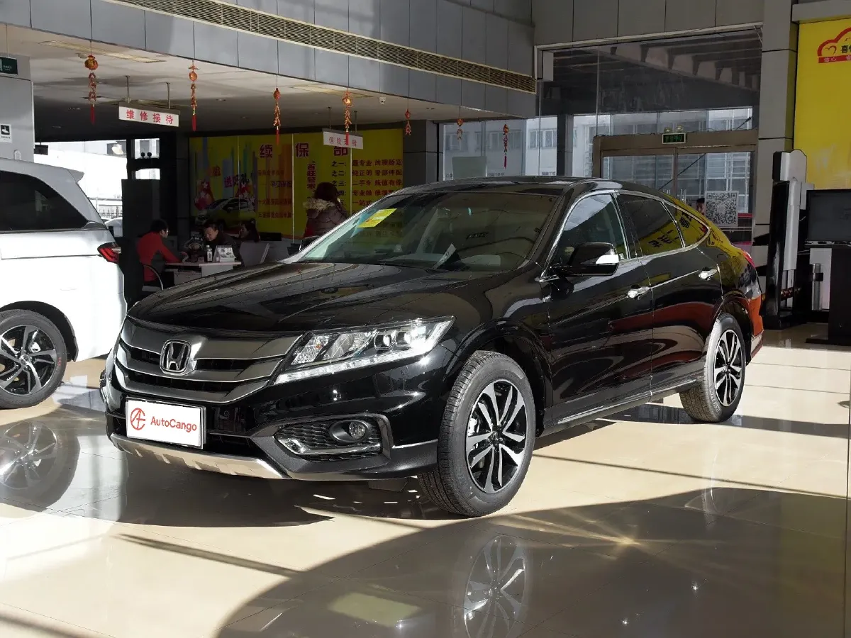 Honda Crosstour,autocango,china used car exporter,china ev exporter,chinese used car exporter,chinese used ev exporter