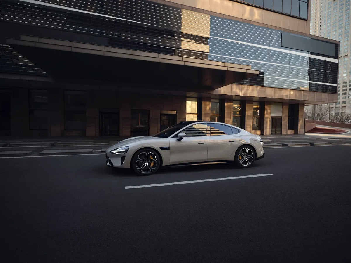 MI SU7,autocango,china used car exporter,china ev exporter,chinese used car exporter,chinese used ev exporter