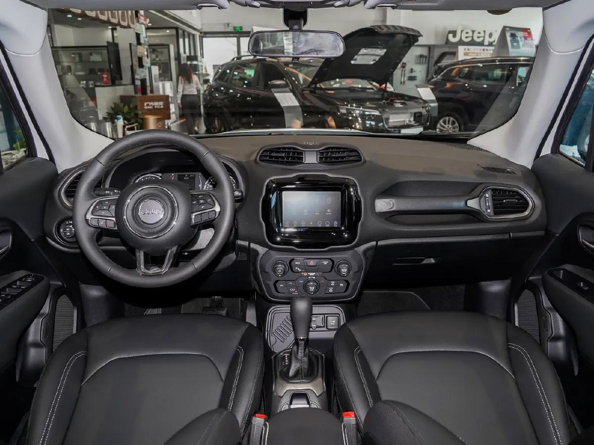 Jeep Renegade,autocango,china used car exporter,china ev exporter,chinese used car exporter,chinese used ev exporter