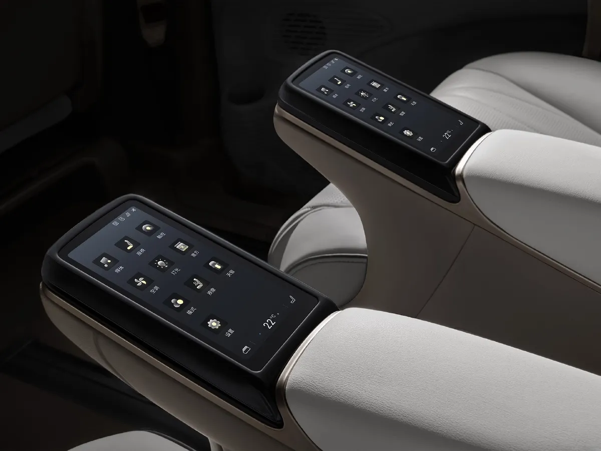 Denza D9,autocango,china used car exporter,china ev exporter,chinese used car exporter,chinese used ev exporter