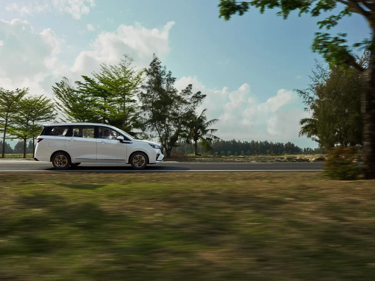 WuLing JiaChen,autocango,china used car exporter,china ev exporter,chinese used car exporter,chinese used ev exporter