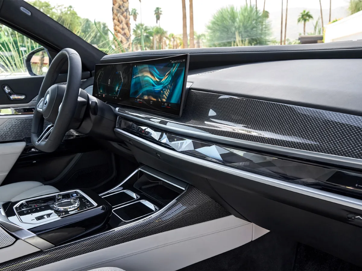 BMW i7,autocango,china used car exporter,china ev exporter,chinese used car exporter,chinese used ev exporter