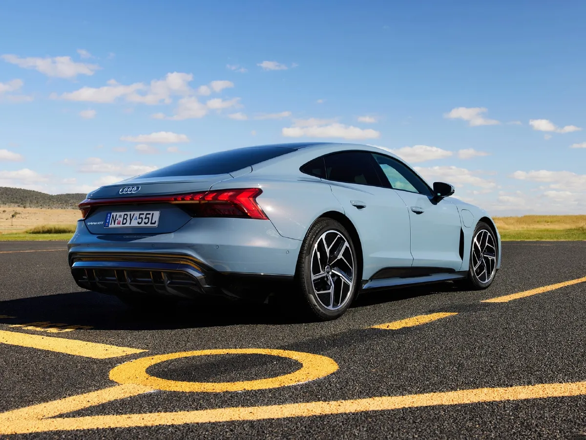 Audi e-tron GT,autocango,china used car exporter,china ev exporter,chinese used car exporter,chinese used ev exporter