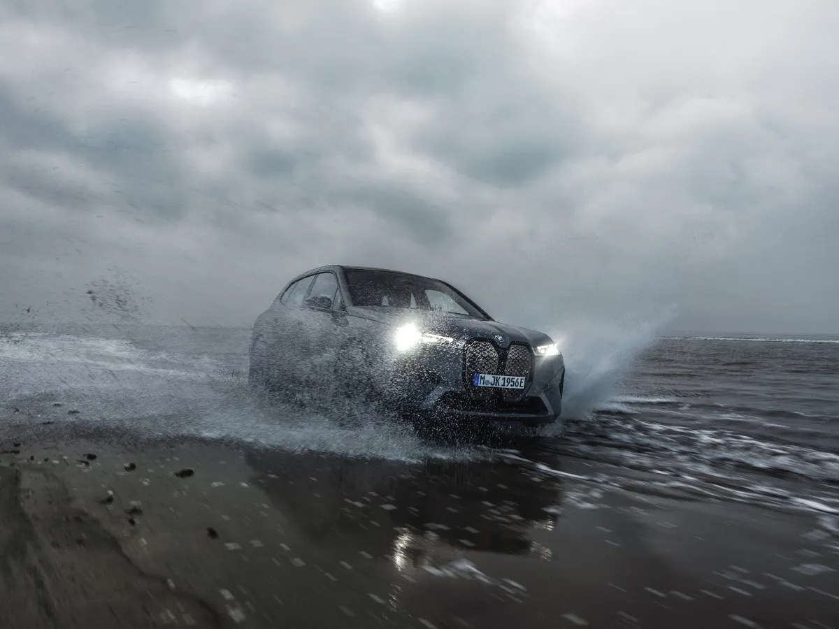 BMW iX,autocango,china used car exporter,china ev exporter,chinese used car exporter,chinese used ev exporter