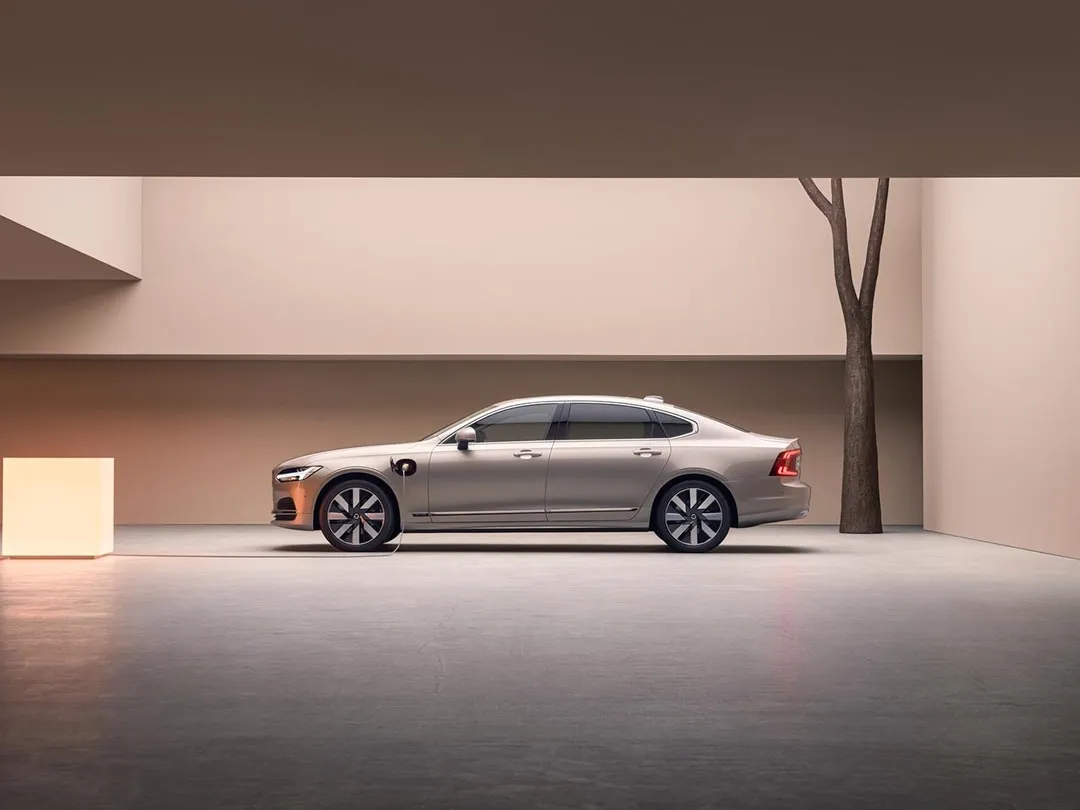 2023 Volvo S90 PHEV 2.0T 310HP L4 8AT PHEV 18.831KWH,autocango,china used car exporter,china ev exporter,chinese used car exporter,chinese used ev exporter