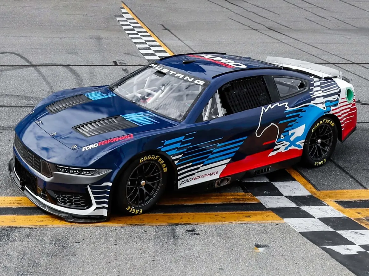 Ford Mustang,autocango,china used car exporter,china ev exporter,chinese used car exporter,chinese used ev exporter