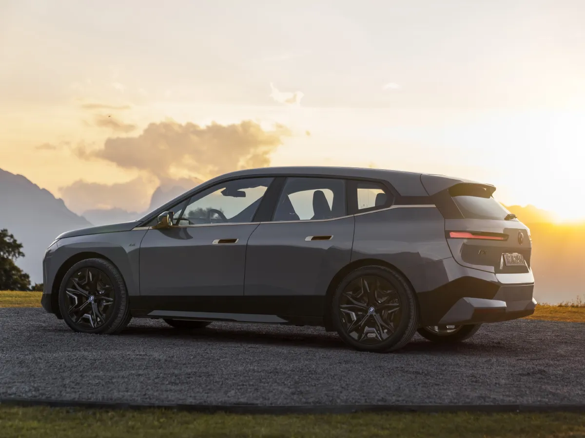 BMW iX,autocango,china used car exporter,china ev exporter,chinese used car exporter,chinese used ev exporter