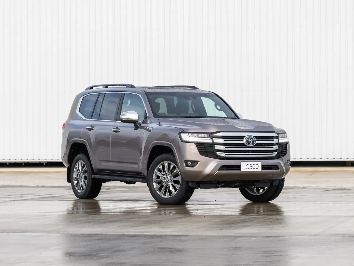 Toyota Land Cruiser,autocango,china used car exporter,china ev exporter,chinese used car exporter,chinese used ev exporter