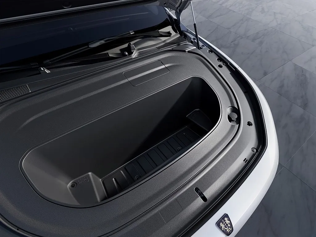 Roewe D7,autocango,china used car exporter,china ev exporter,chinese used car exporter,chinese used ev exporter