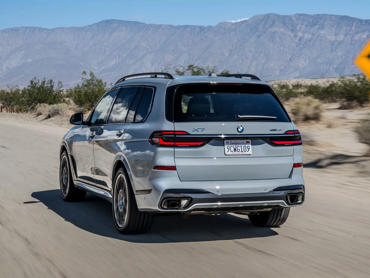 BMW X7,autocango,china used car exporter,china ev exporter,chinese used car exporter,chinese used ev exporter