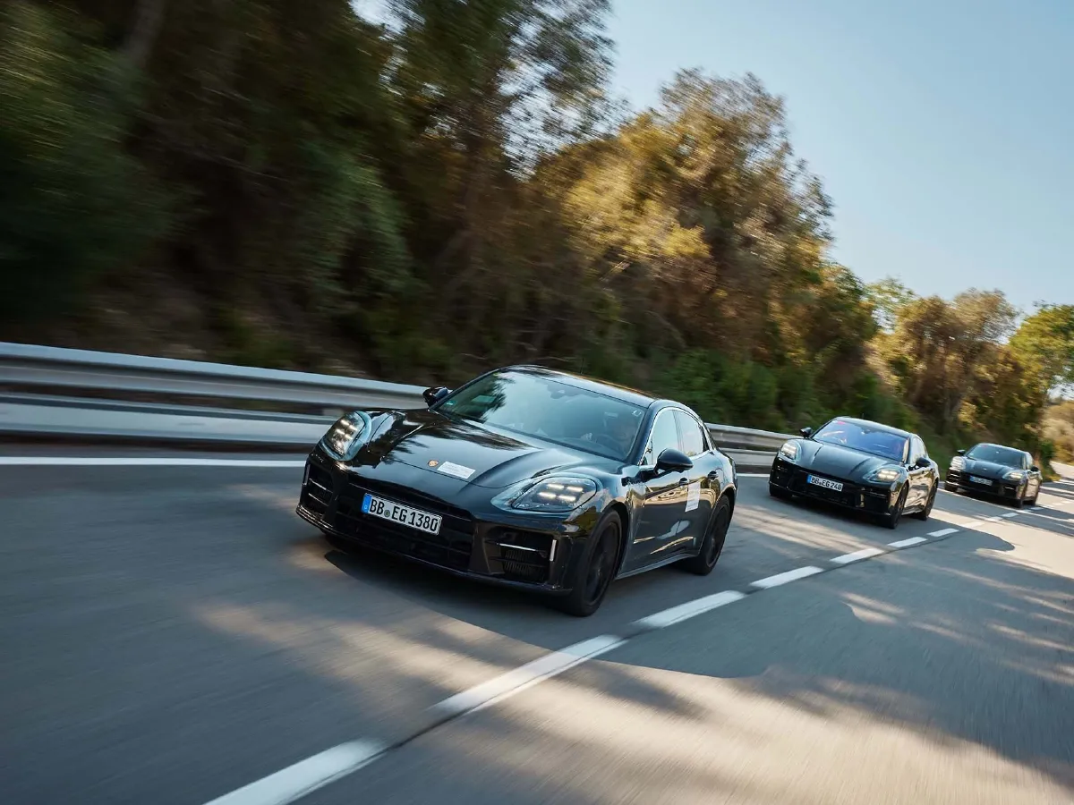 Porsche Panamera,autocango,china used car exporter,china ev exporter,chinese used car exporter,chinese used ev exporter