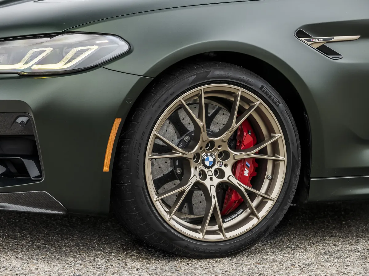 2012 BMW M5 4.4T 560HP V8 7DCT,autocango,china used car exporter,china ev exporter,chinese used car exporter,chinese used ev exporter