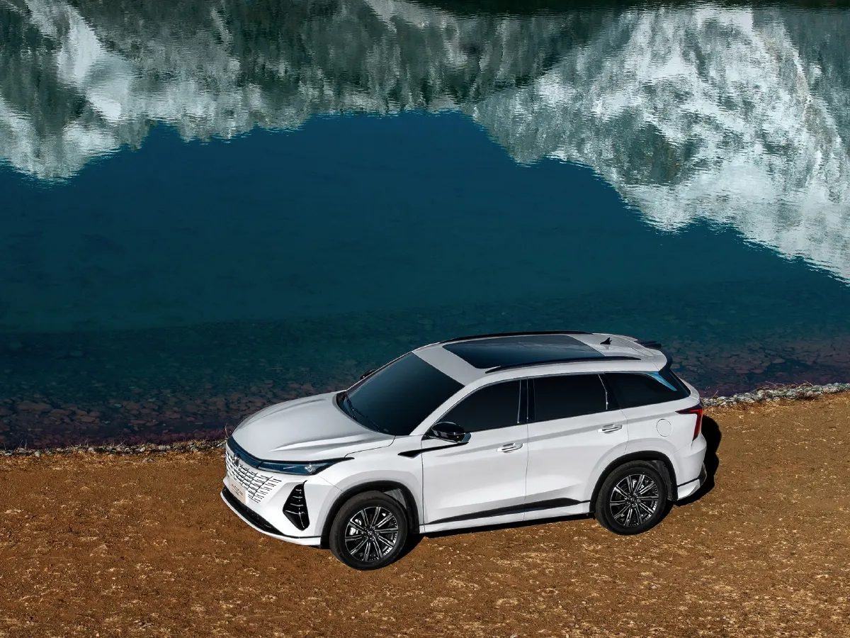 ChangAn CS75 Plus,autocango,china used car exporter,china ev exporter,chinese used car exporter,chinese used ev exporter