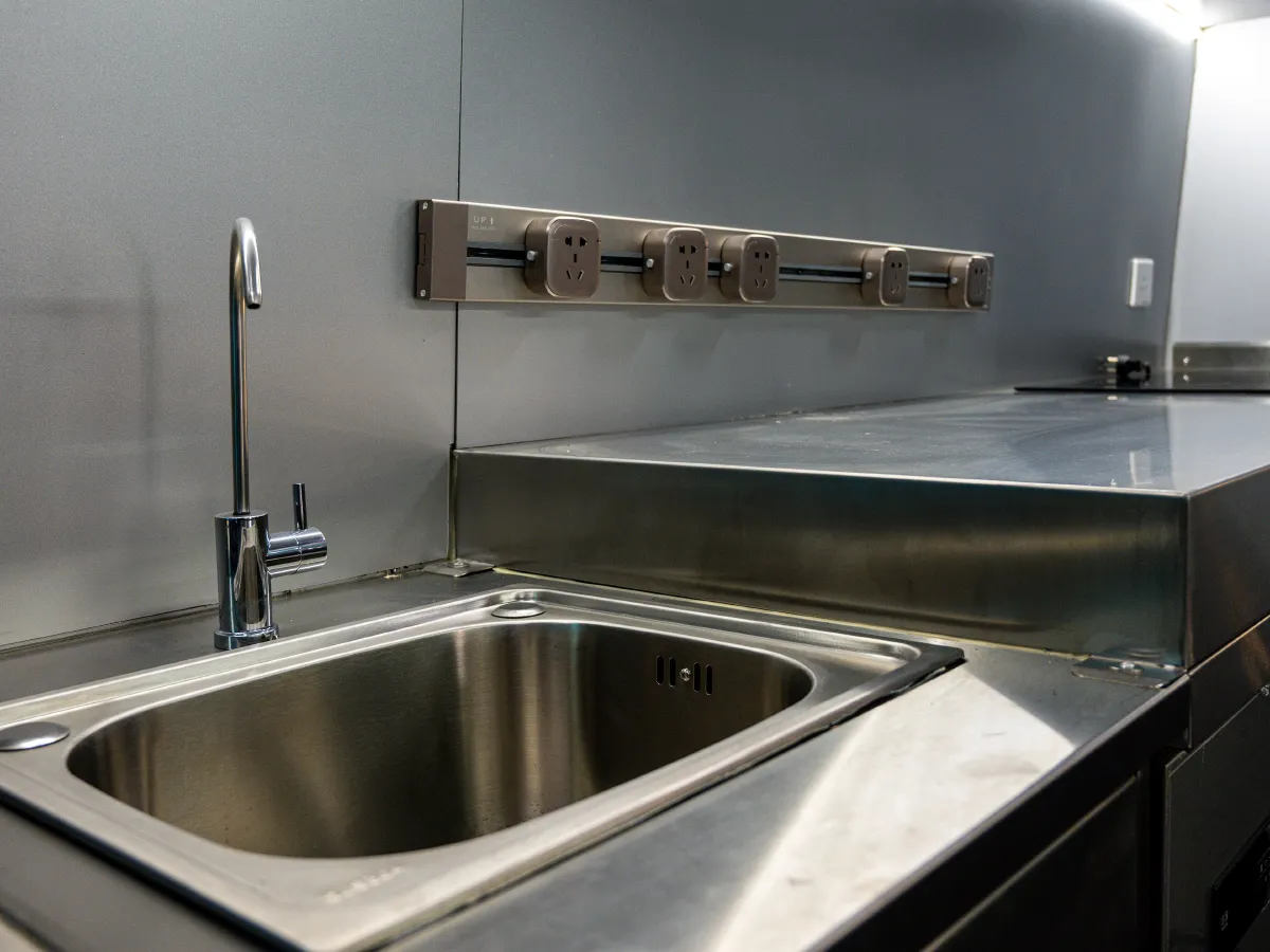 MAXUS XinTu V90,autocango,china used car exporter,china ev exporter,chinese used car exporter,chinese used ev exporter