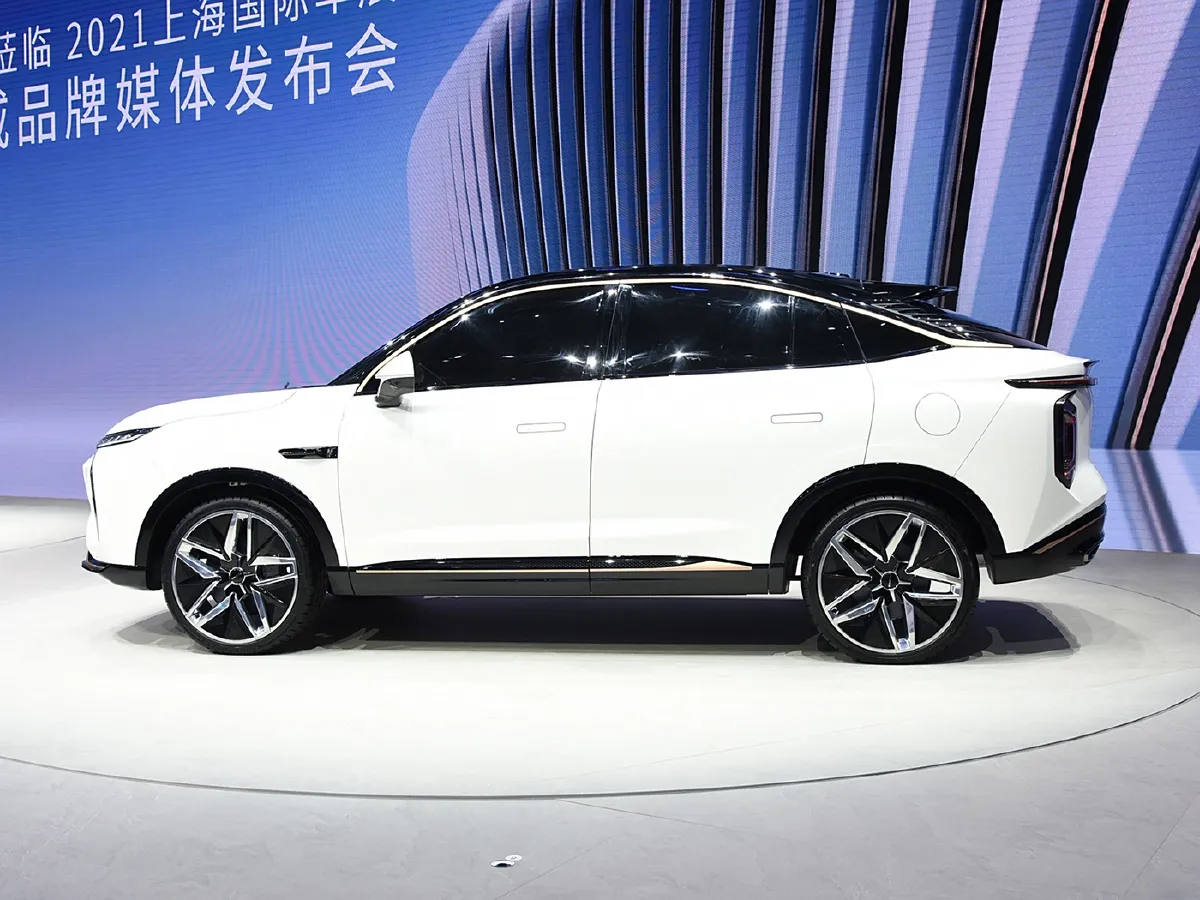 Roewe Whale,autocango,china used car exporter,china ev exporter,chinese used car exporter,chinese used ev exporter