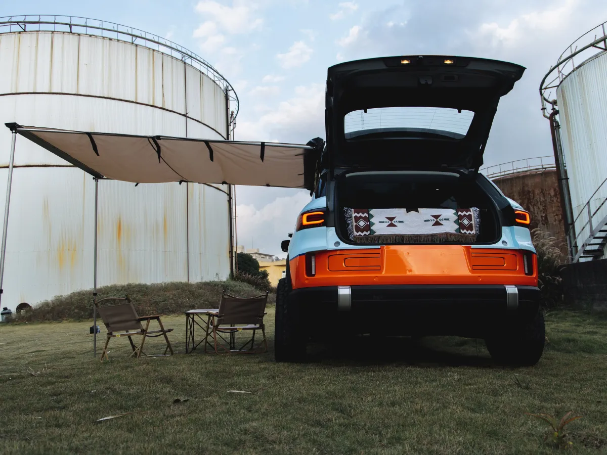 Geely ICON,autocango,china used car exporter,china ev exporter,chinese used car exporter,chinese used ev exporter