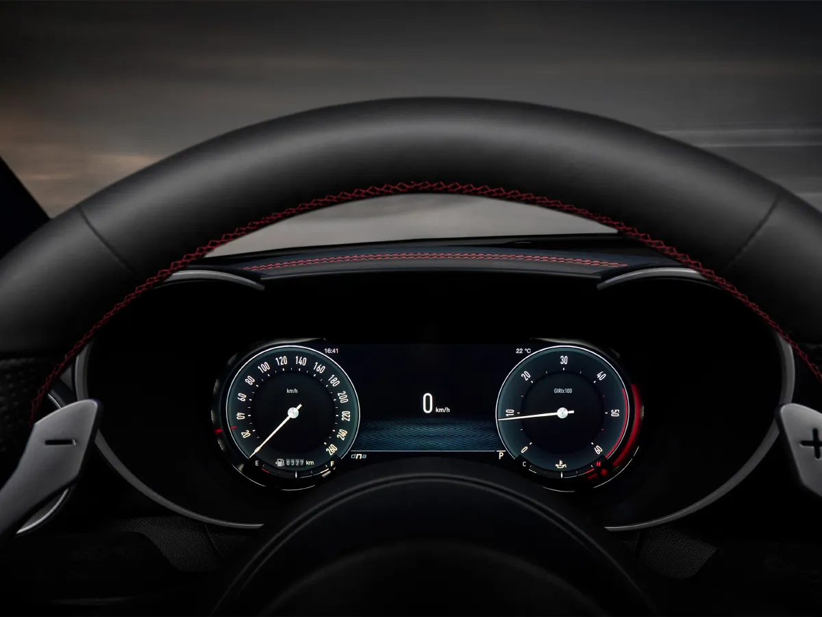 Alfa Romeo Giulia,autocango,china used car exporter,china ev exporter,chinese used car exporter,chinese used ev exporter