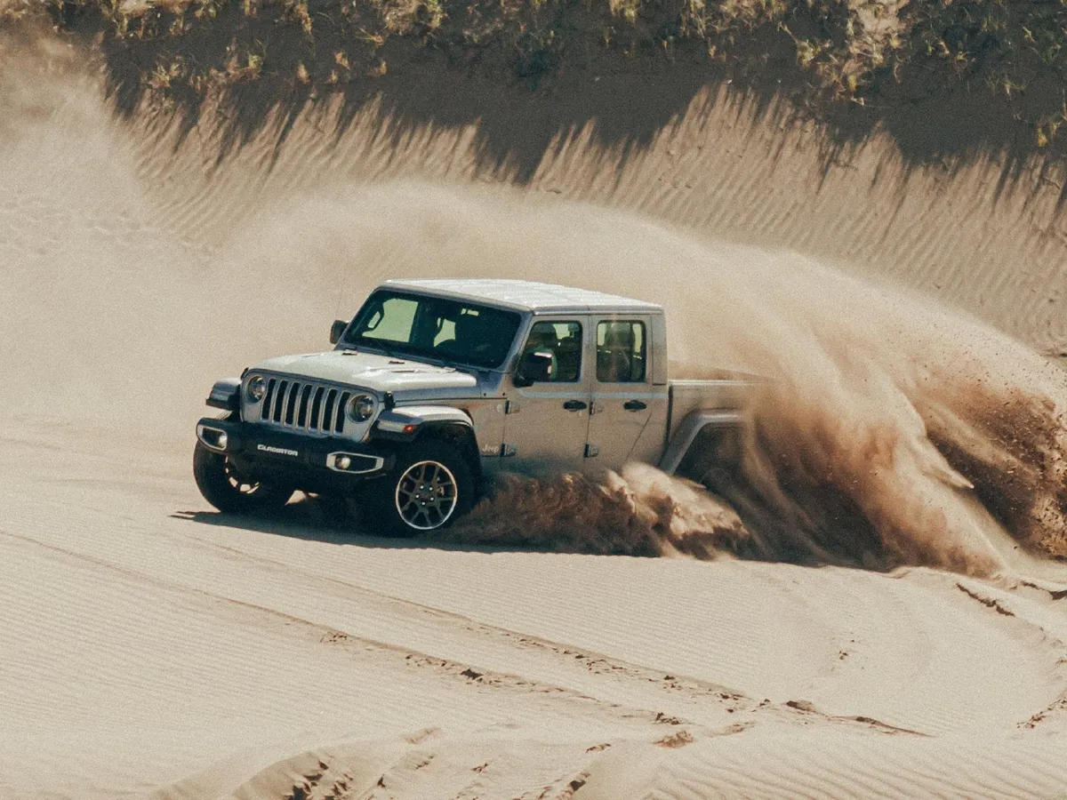 Jeep Gladiator,autocango,china used car exporter,china ev exporter,chinese used car exporter,chinese used ev exporter Jeep Gladiator,autocango,china used car exporter,china ev exporter,chinese used car exporter,chinese used ev exporter