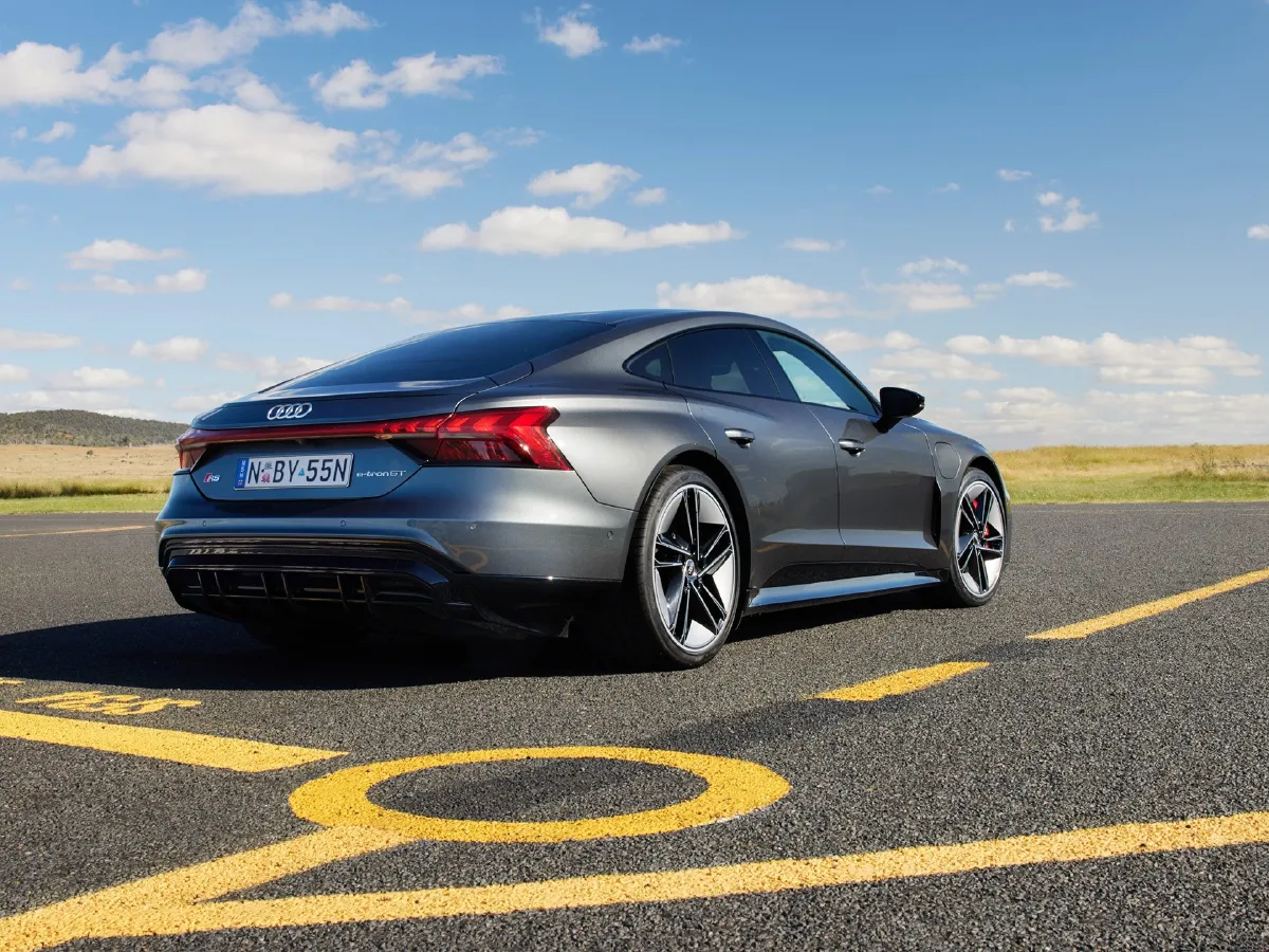 2023 Audi RS e-tron GT 2AT BEV 93.4KWH,autocango,china used car exporter,china ev exporter,chinese used car exporter,chinese used ev exporter